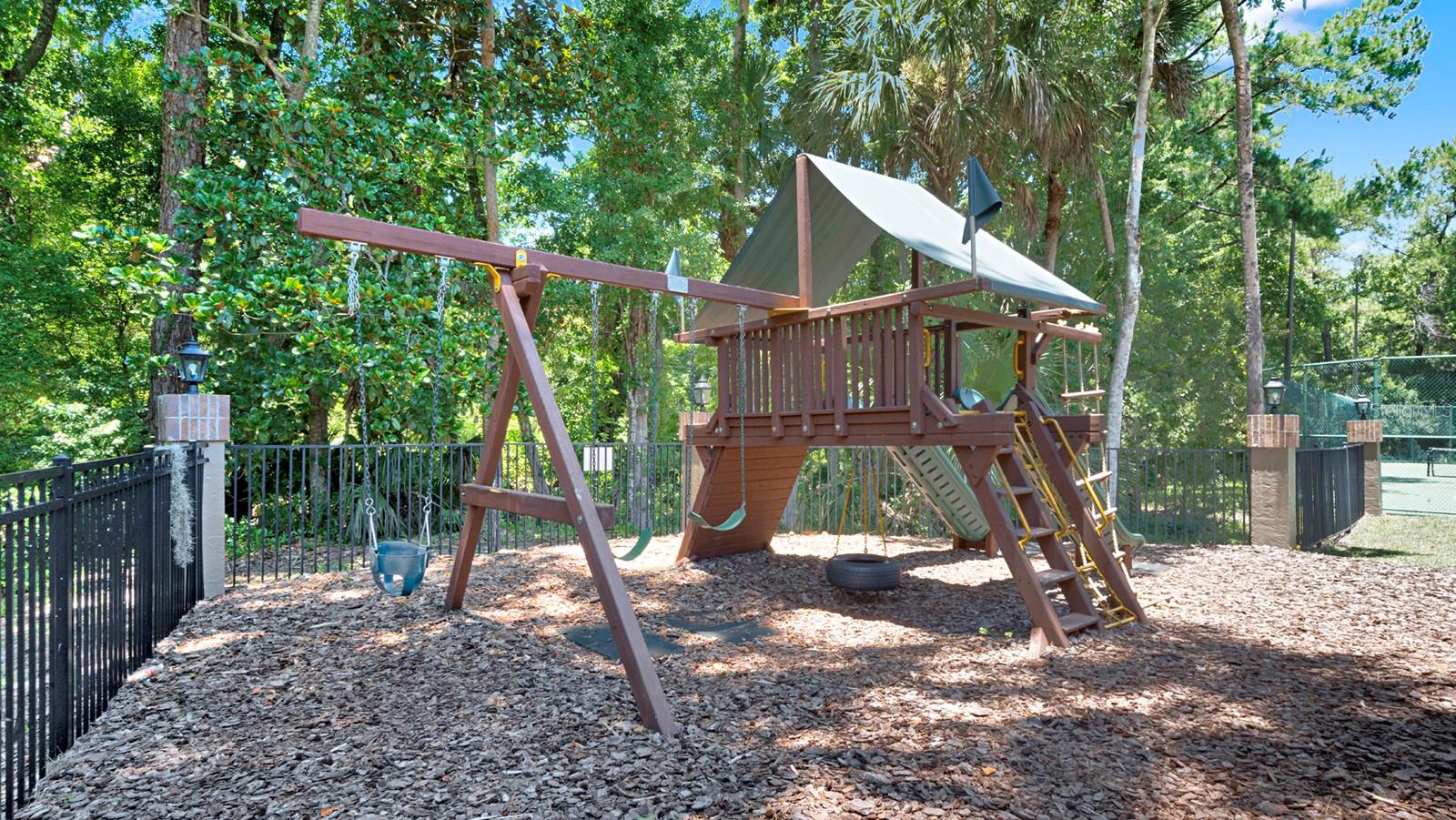 SPRINGS LANDING UNIT 2 - Residential