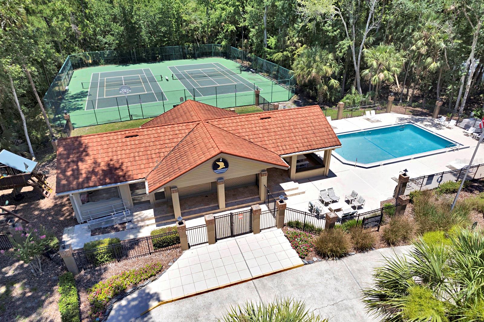 SPRINGS LANDING UNIT 2 - Residential