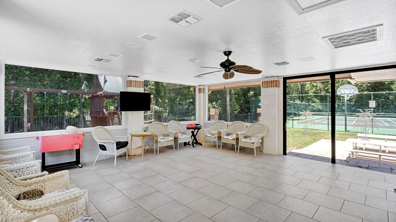 SPRINGS LANDING UNIT 2 - Residential
