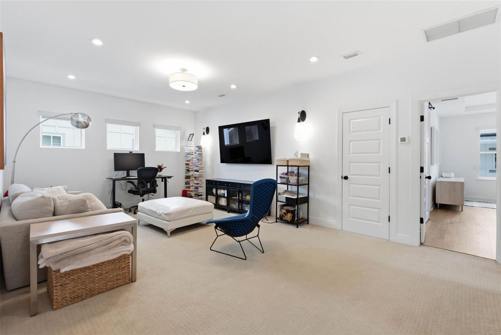 LAUREATE PARK PHASE 10 101/4 LOT 73 - Residential