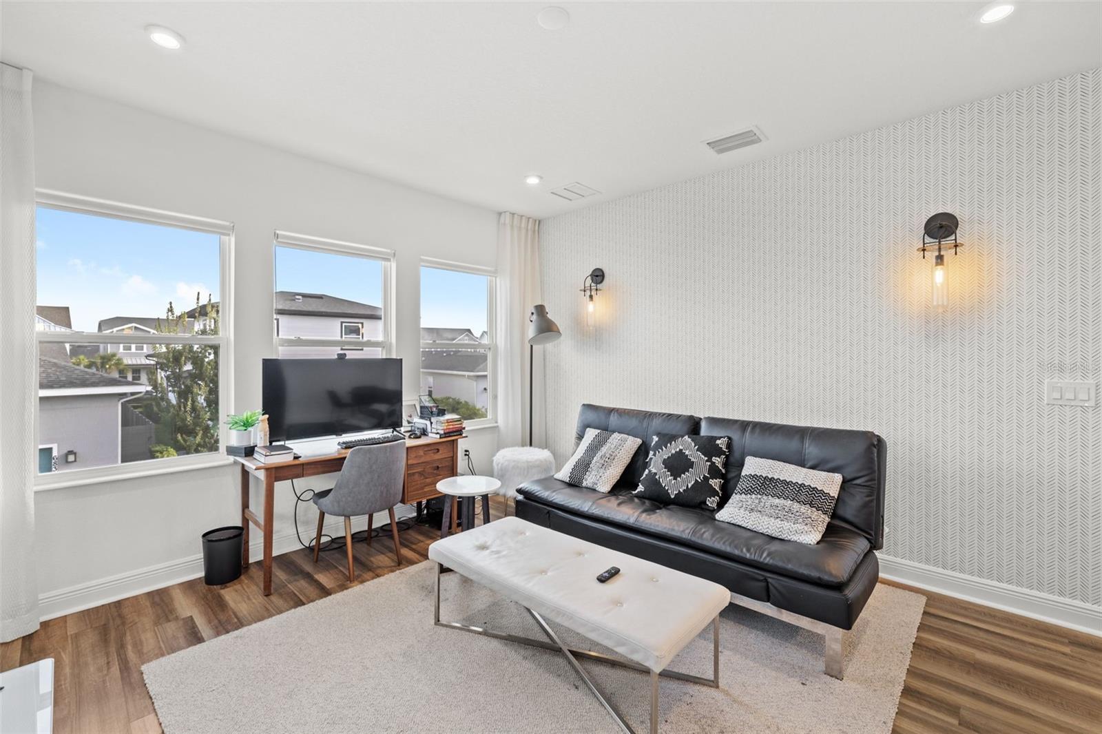 LAUREATE PARK PHASE 10 101/4 LOT 73 - Residential