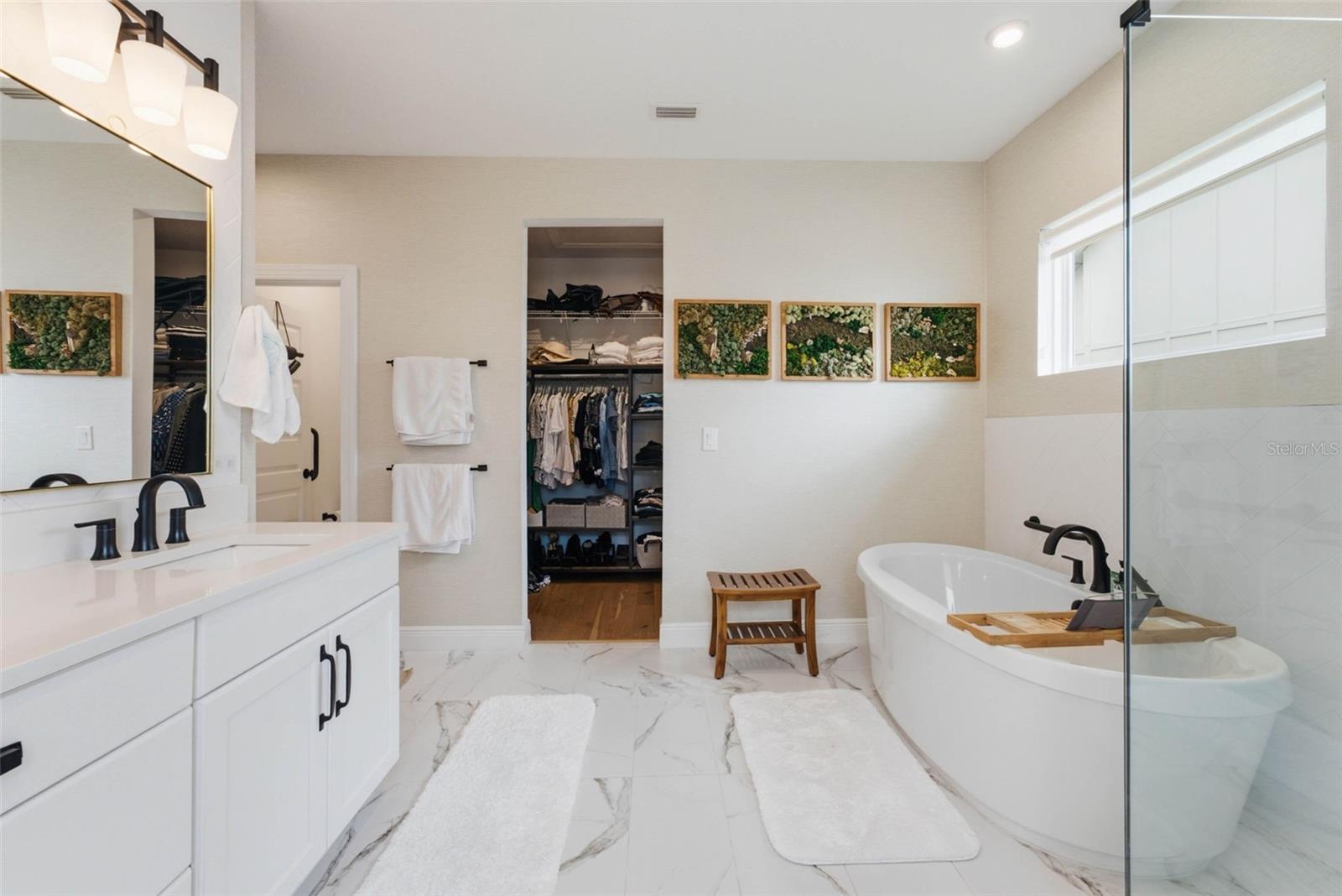 LAUREATE PARK PHASE 10 101/4 LOT 73 - Residential