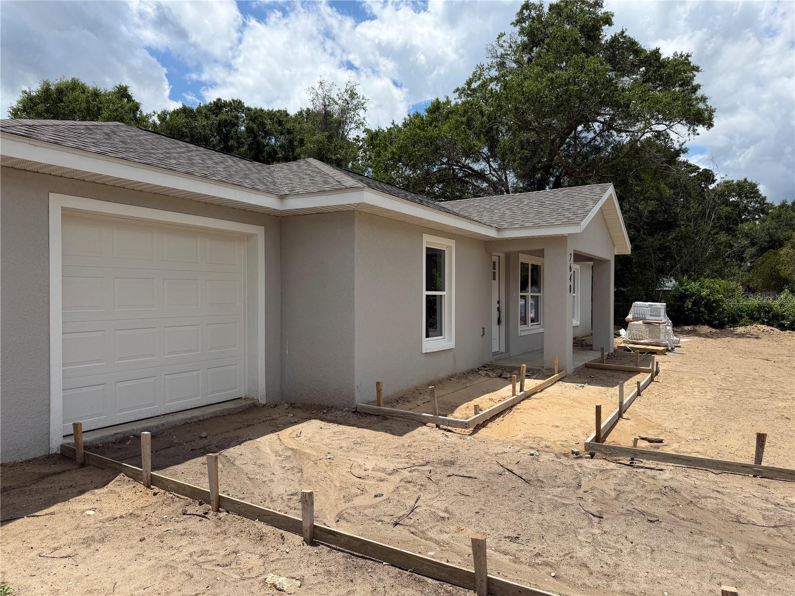 OCALA THOROUGHBRED ACRES - Residential Income