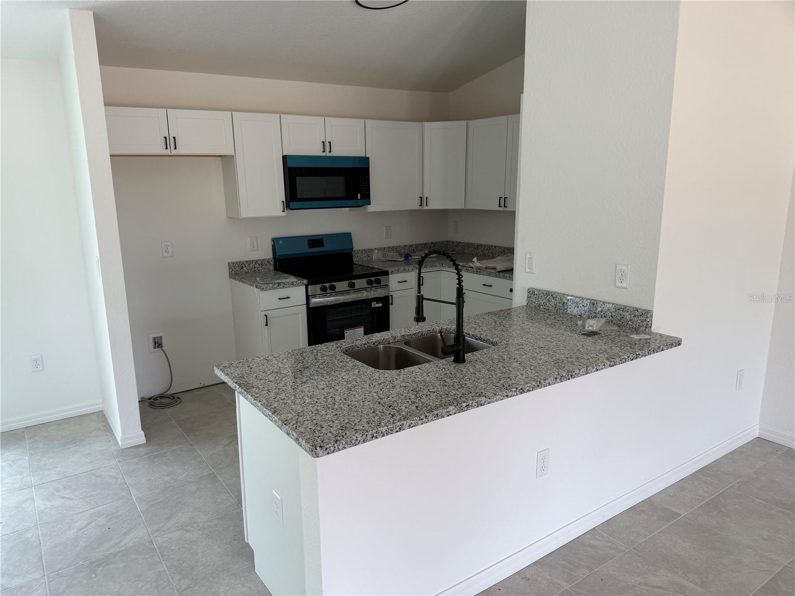 OCALA THOROUGHBRED ACRES - Residential Income