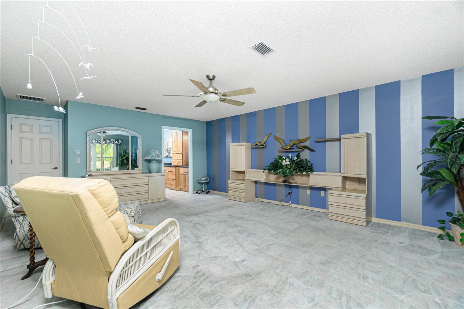 KINGSWAY GOLF VILLAS FIRST ADD - Residential