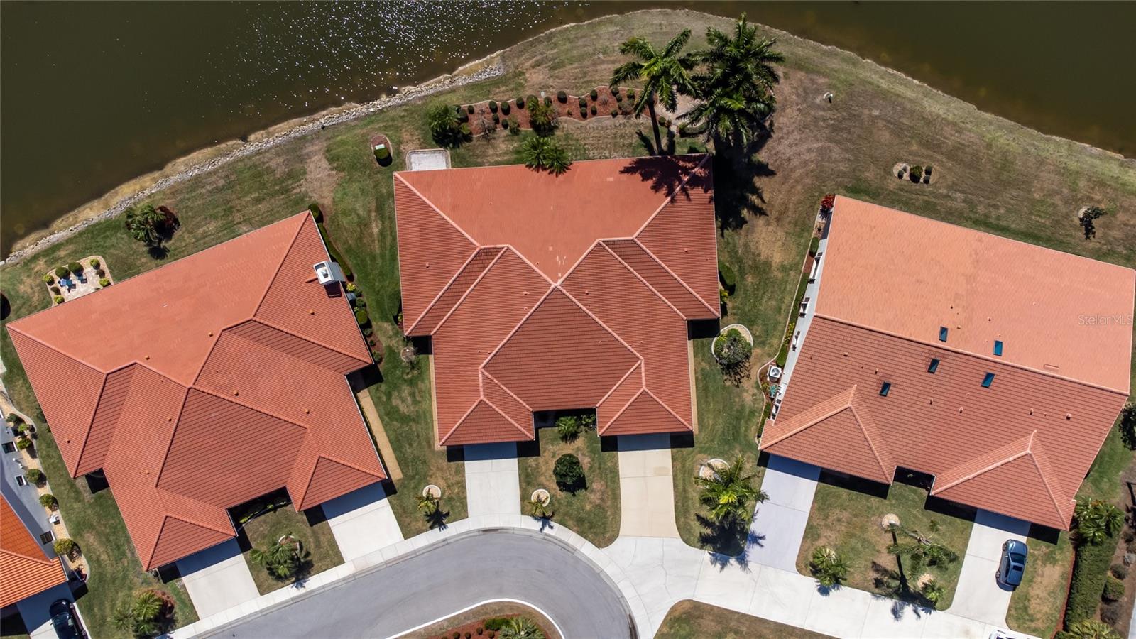 KINGSWAY GOLF VILLAS FIRST ADD - Residential