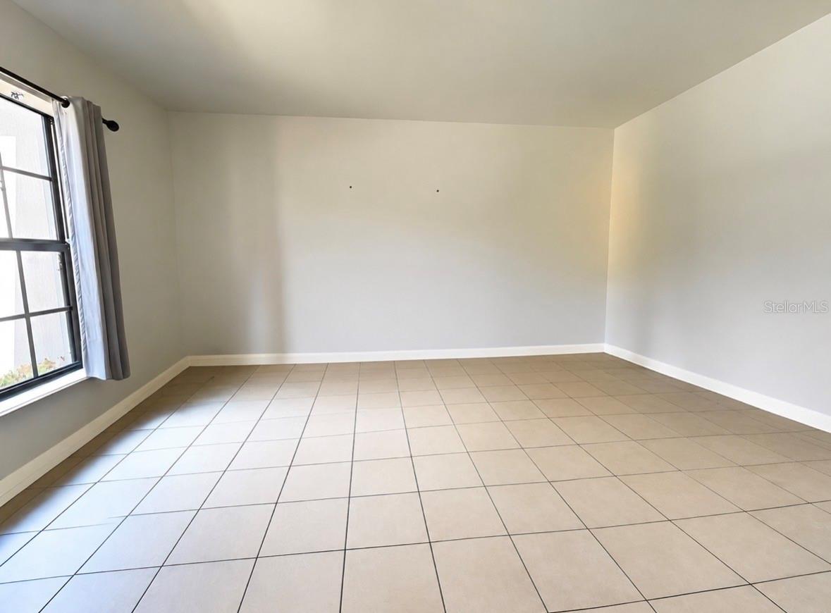 COCO PALM ESTATES - Residential Lease