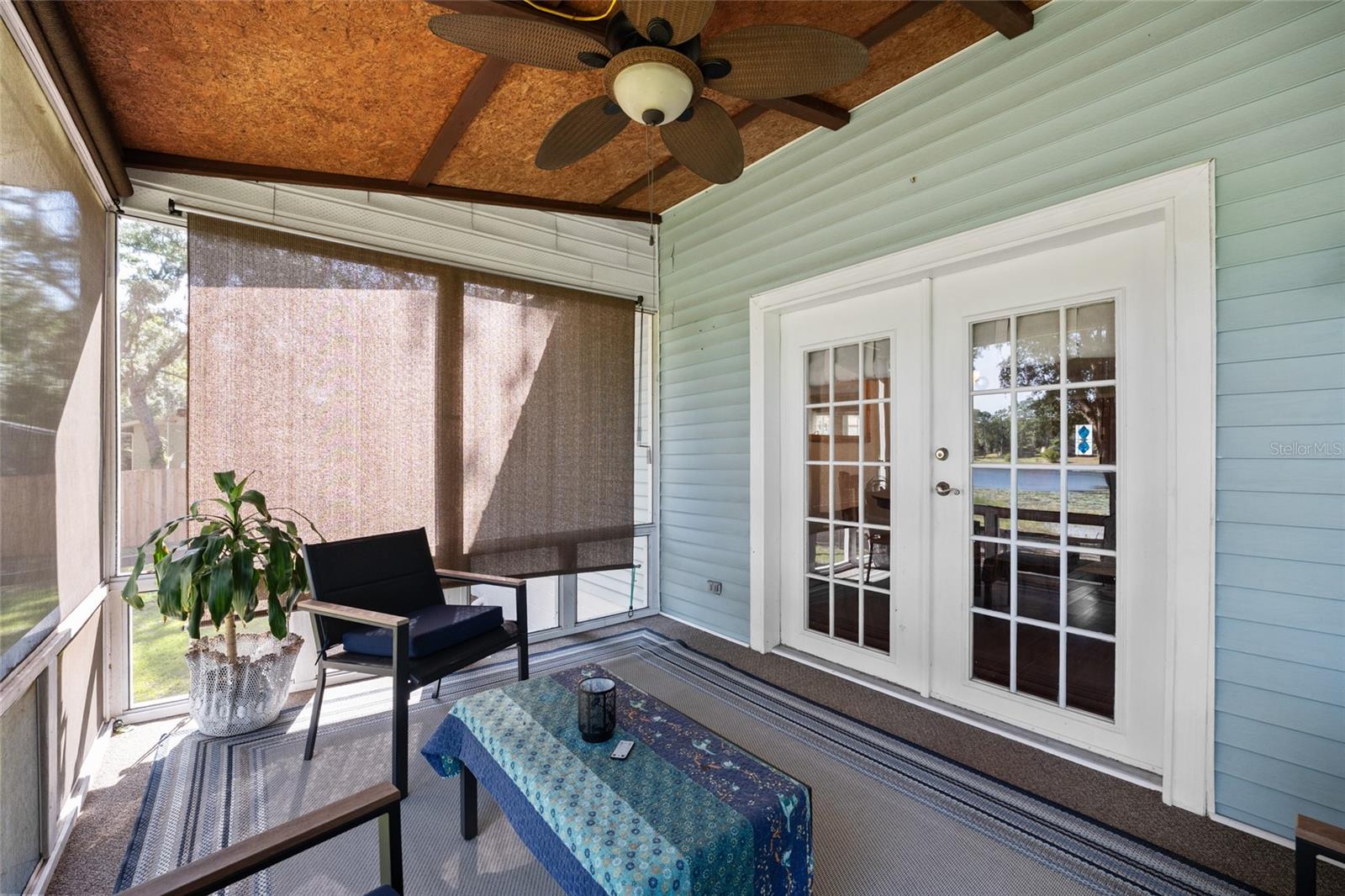 WOODS & LAKES - Residential