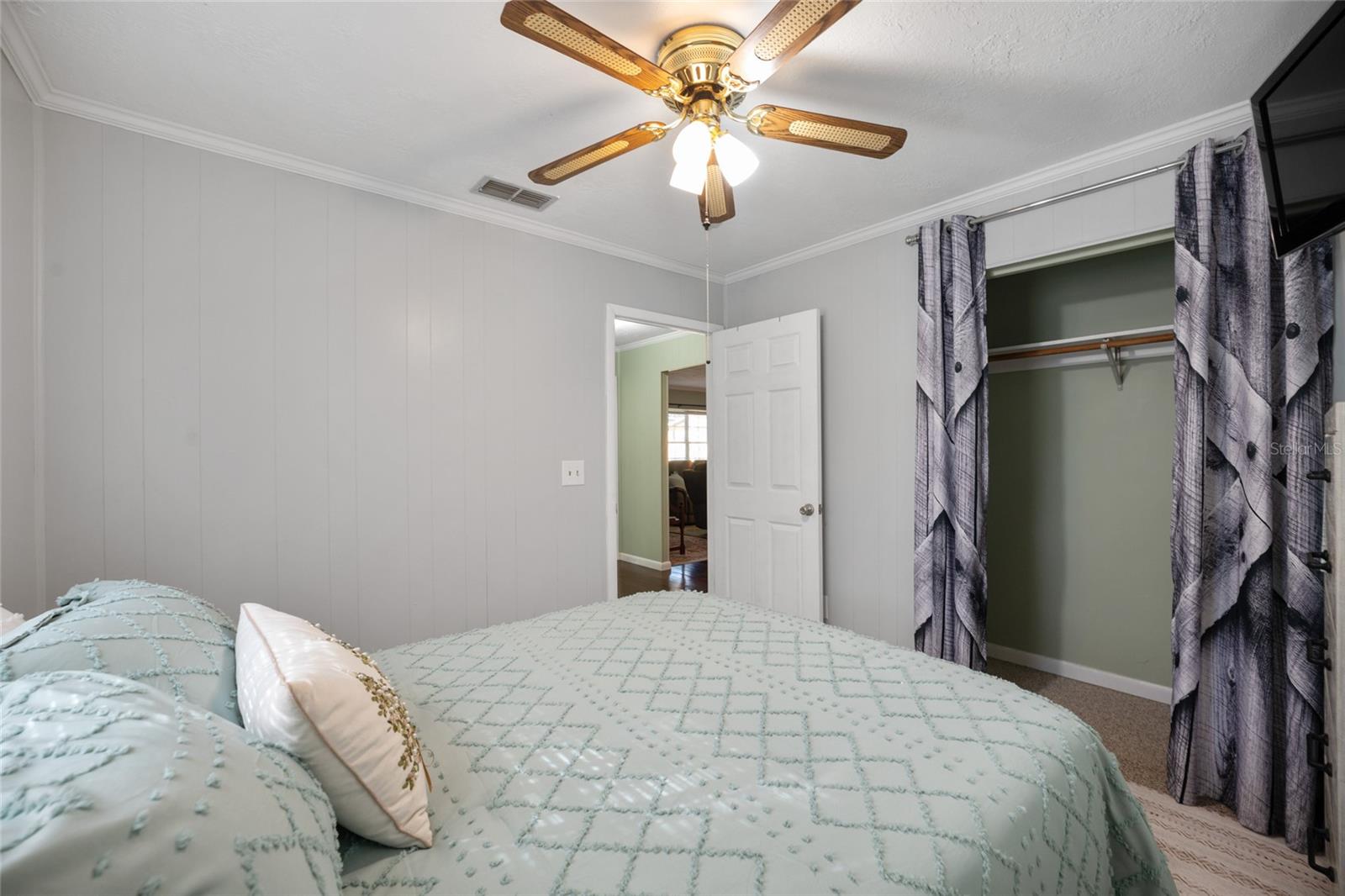 WOODS & LAKES - Residential
