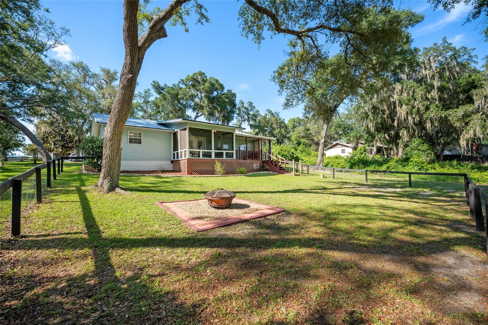 WOODS & LAKES - Residential
