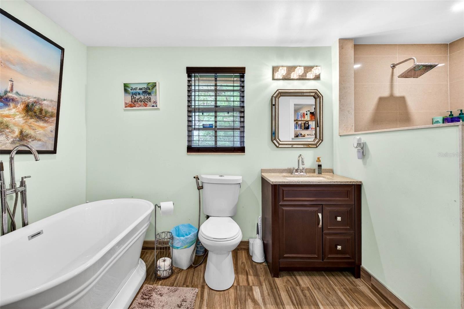 MOSSY OAKS - Residential