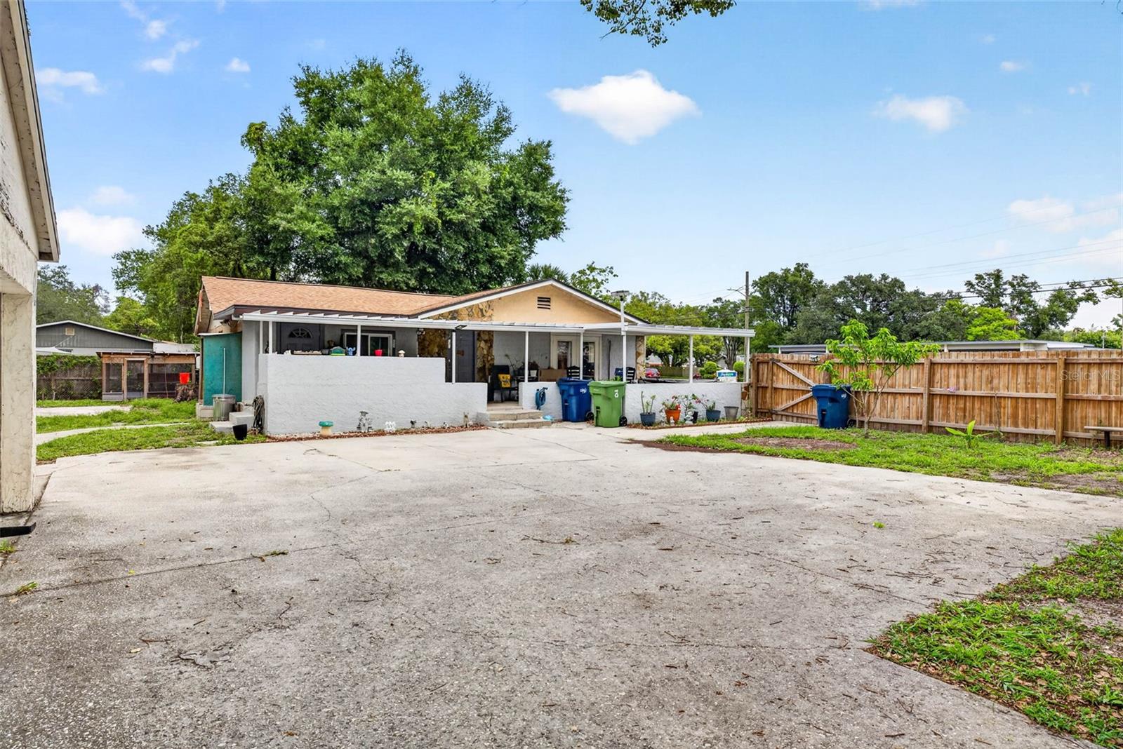 MOSSY OAKS - Residential