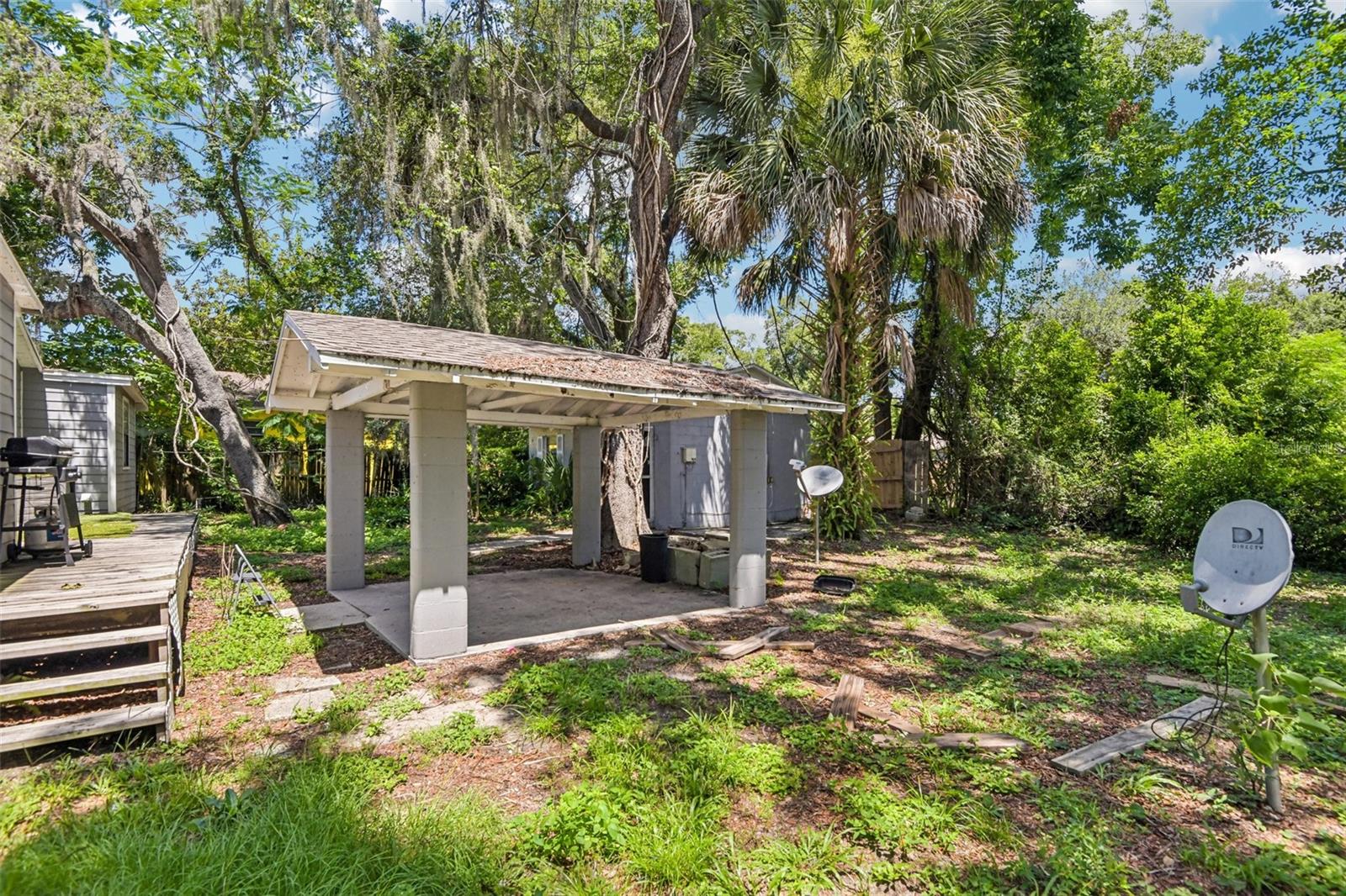 TAMPA OVERLOOK - Residential Income