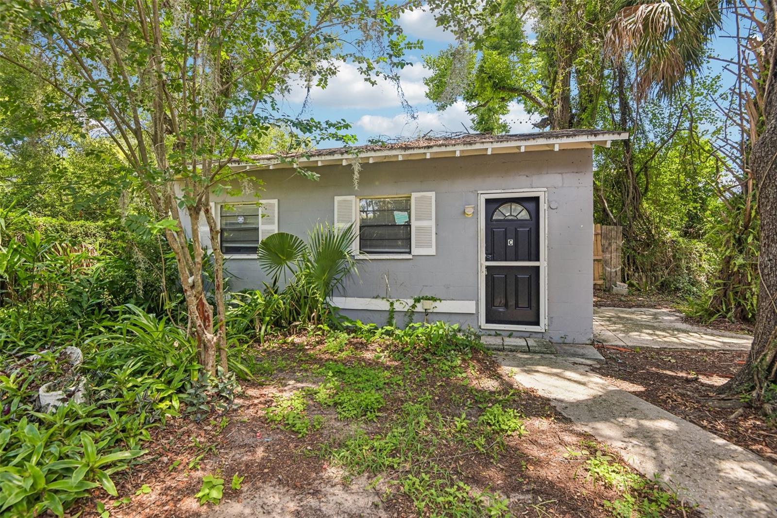 TAMPA OVERLOOK - Residential Income