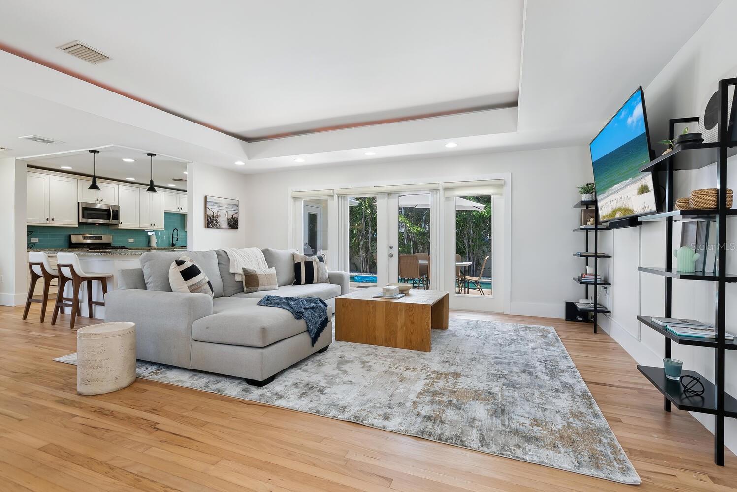 HUDSON BAYOU - Residential