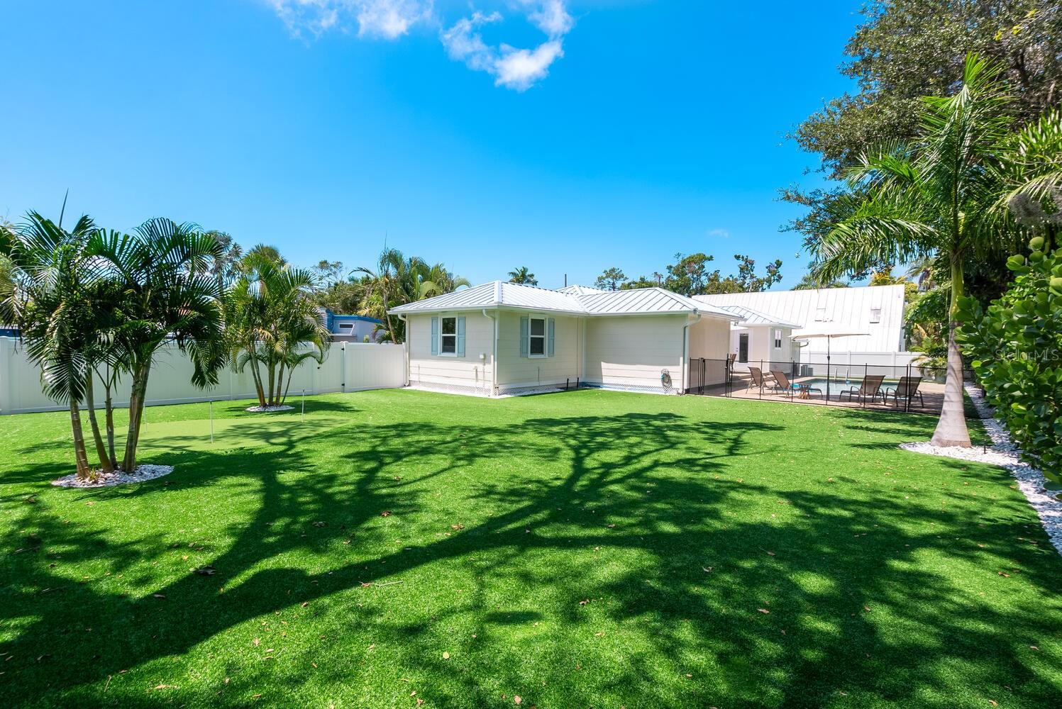HUDSON BAYOU - Residential
