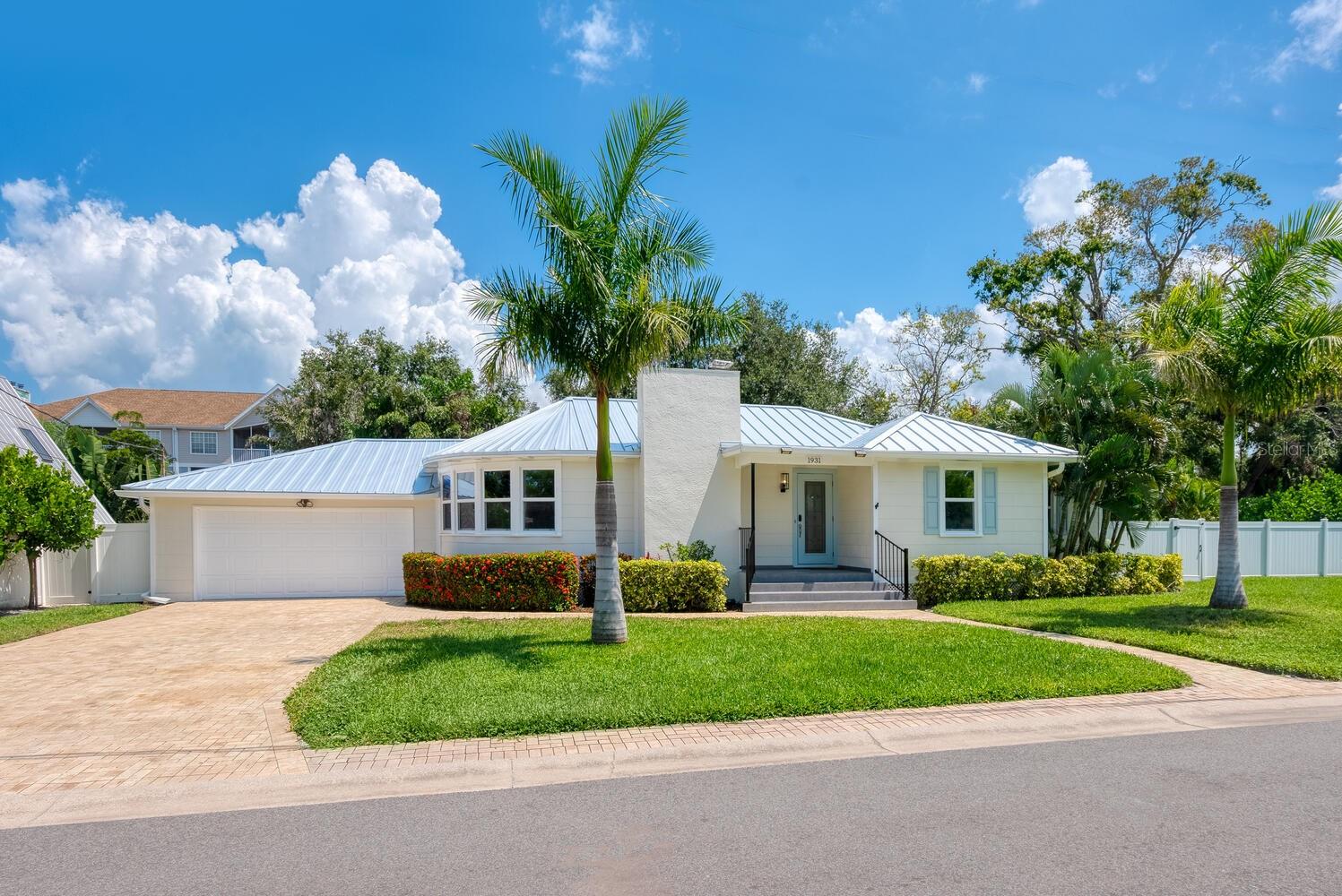 HUDSON BAYOU - Residential