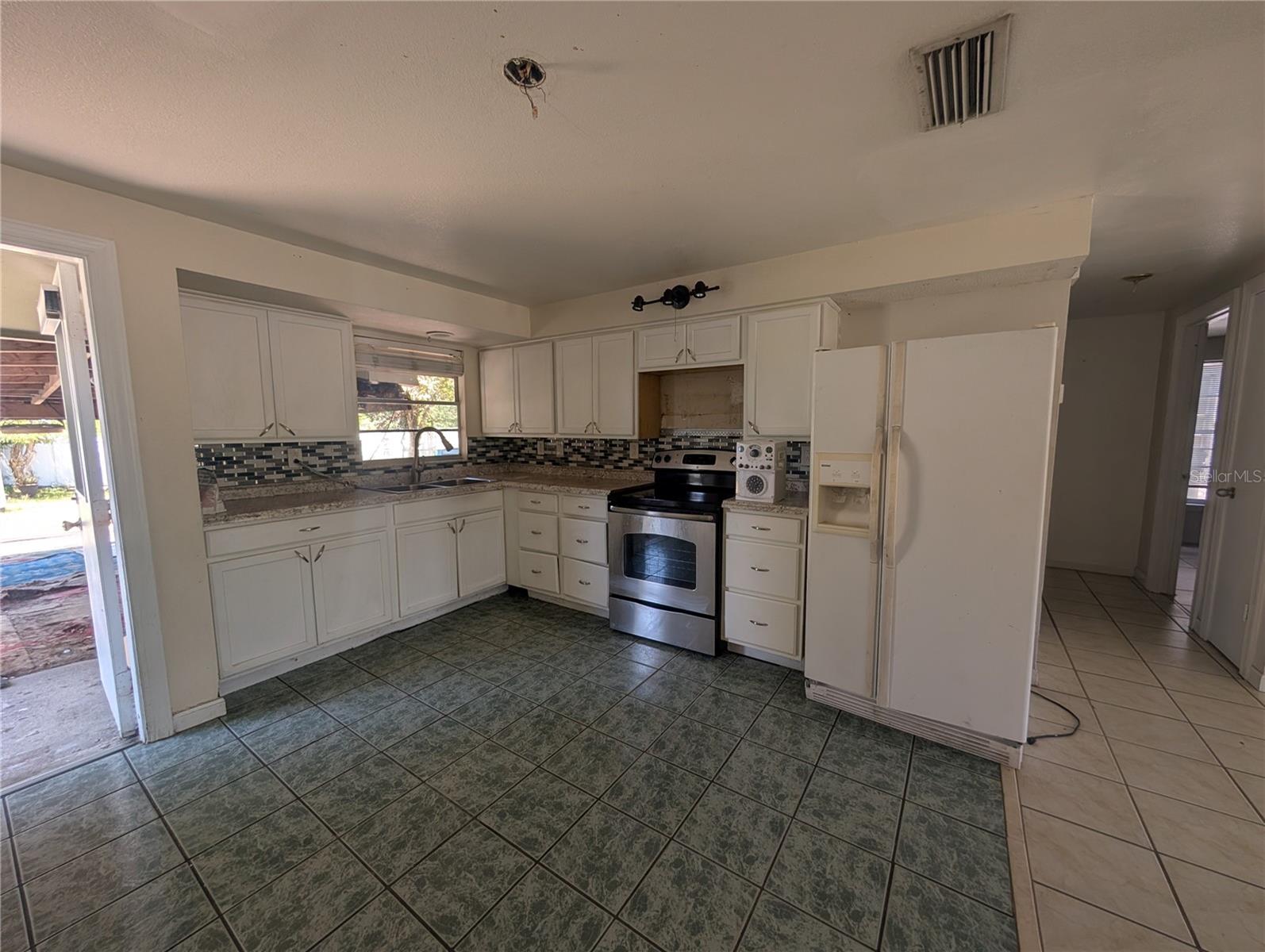 LENRAY HEIGHTS - Residential