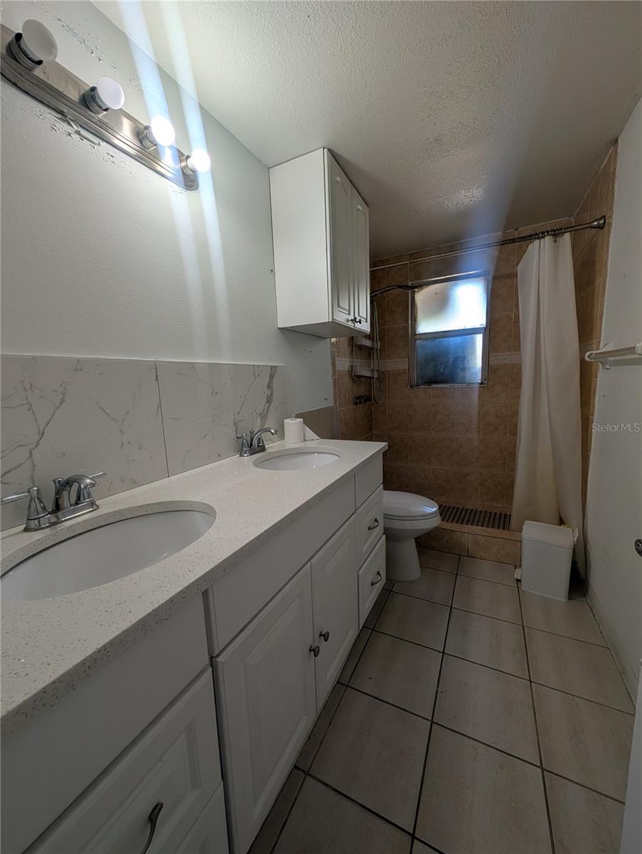 LENRAY HEIGHTS - Residential