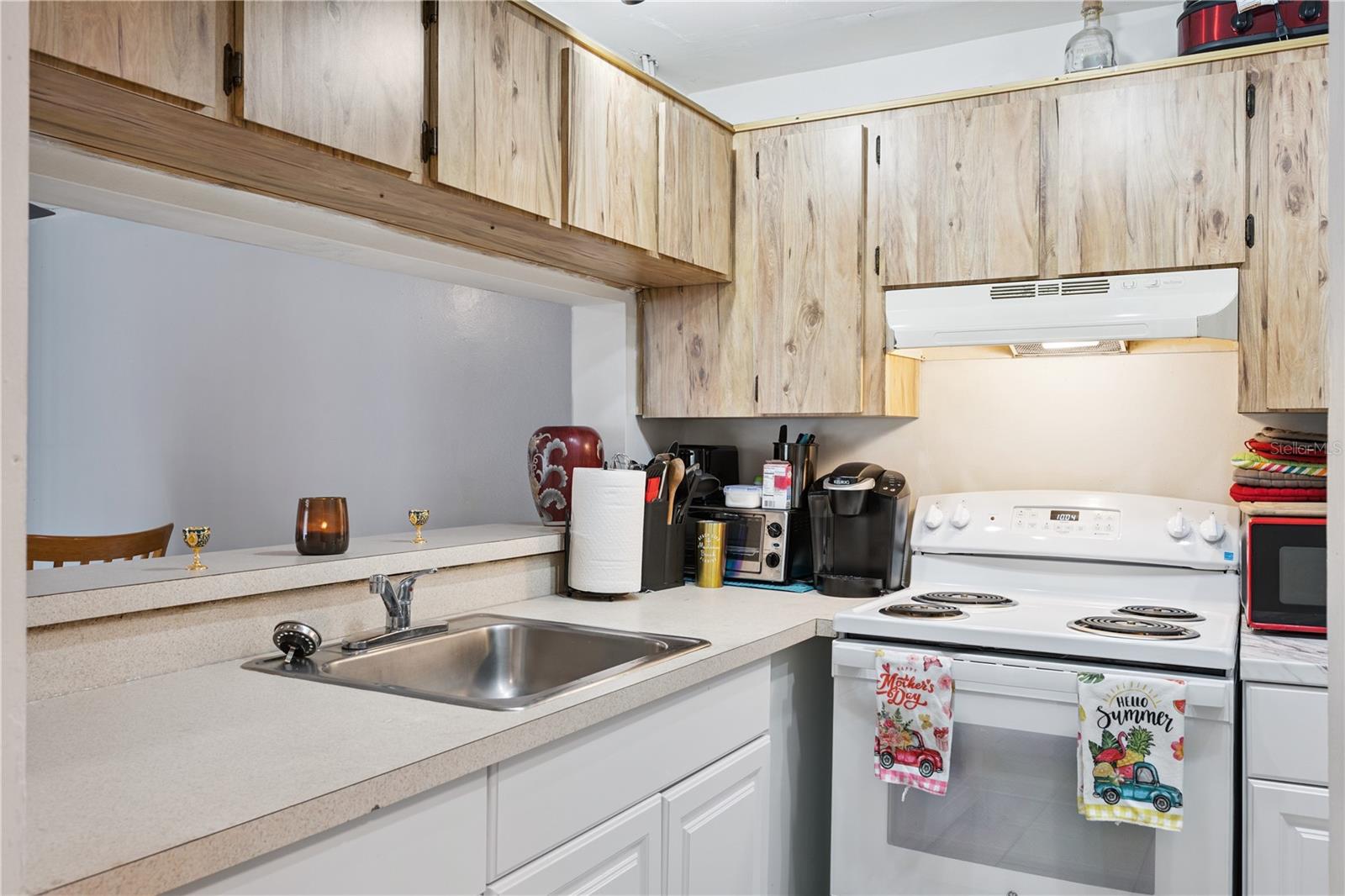 ALHAMBRA COURTS CONDO - Residential