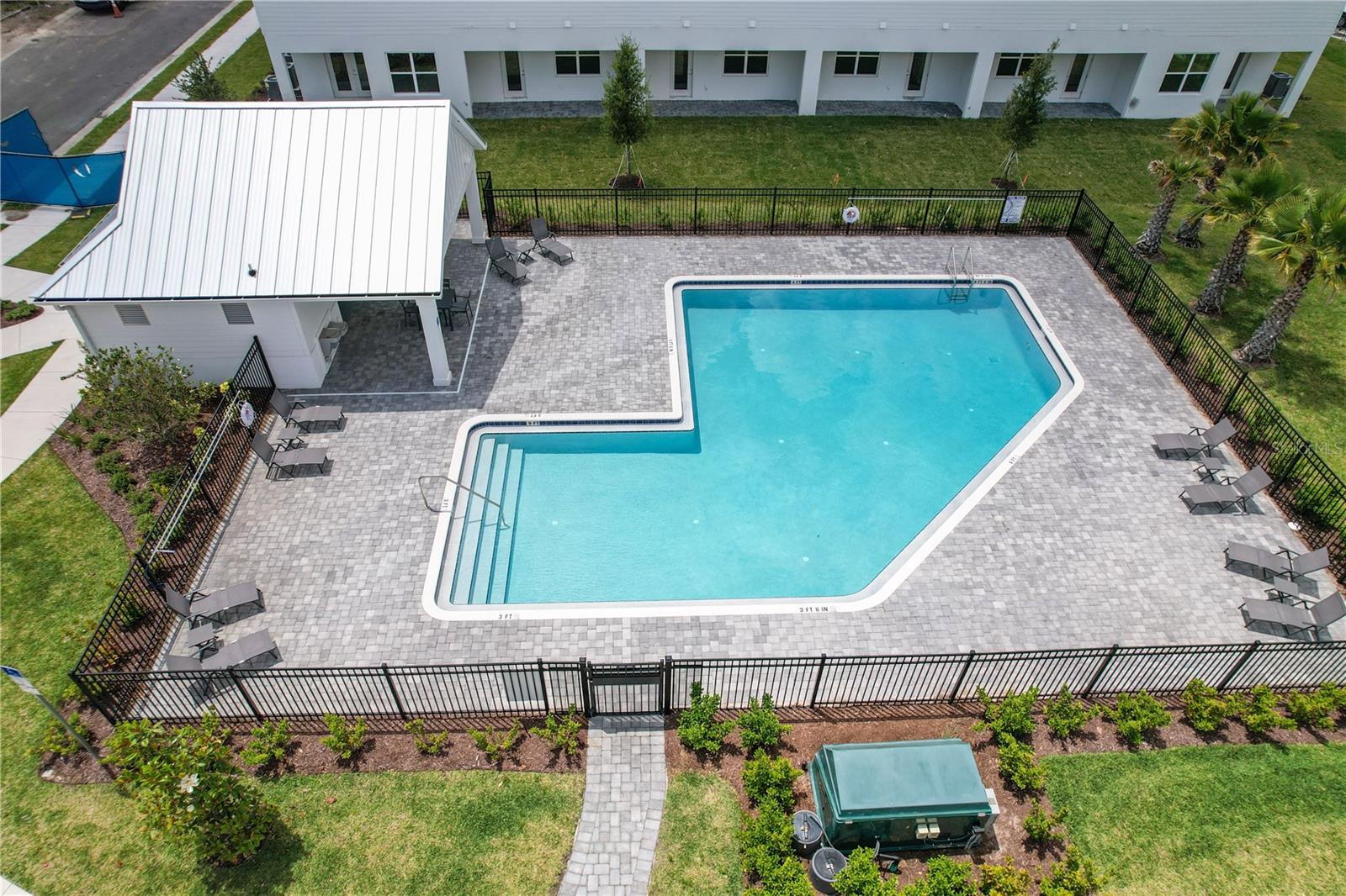 BRENTWOOD LANDING - Residential