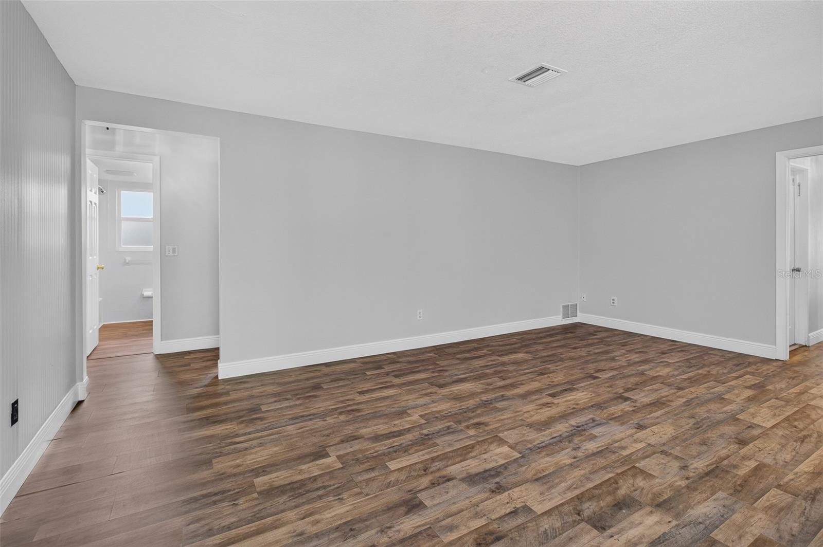 COLLEGE HILL ESTATES - Residential