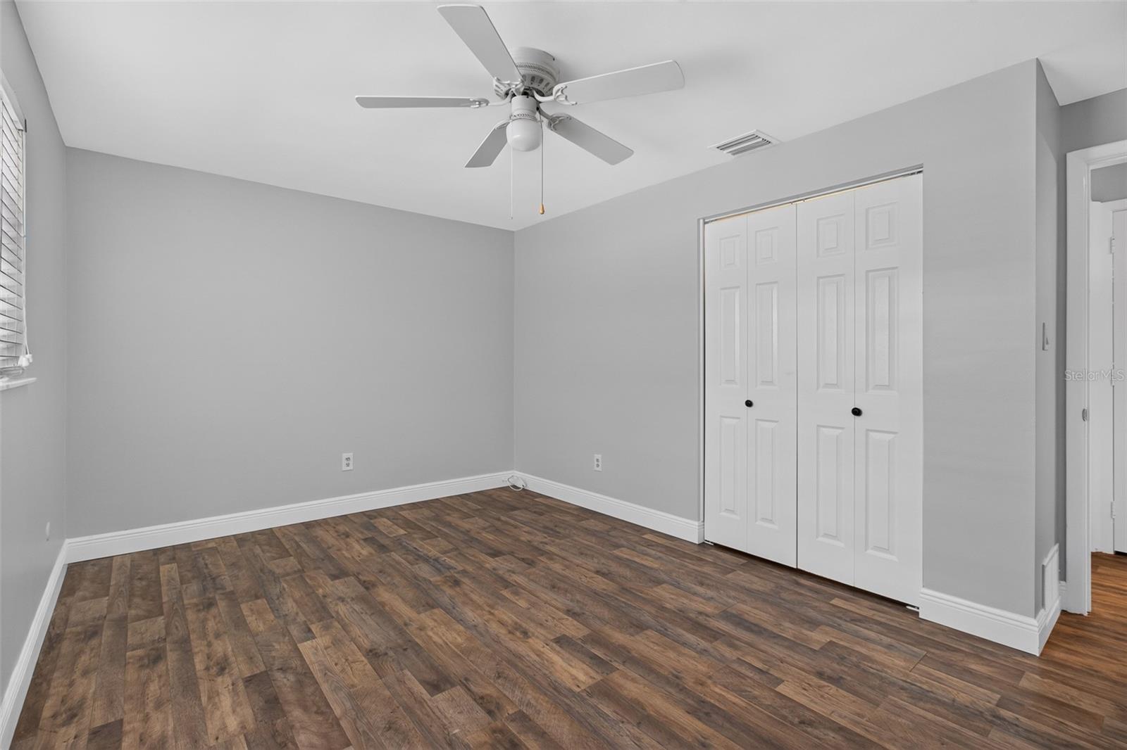 COLLEGE HILL ESTATES - Residential