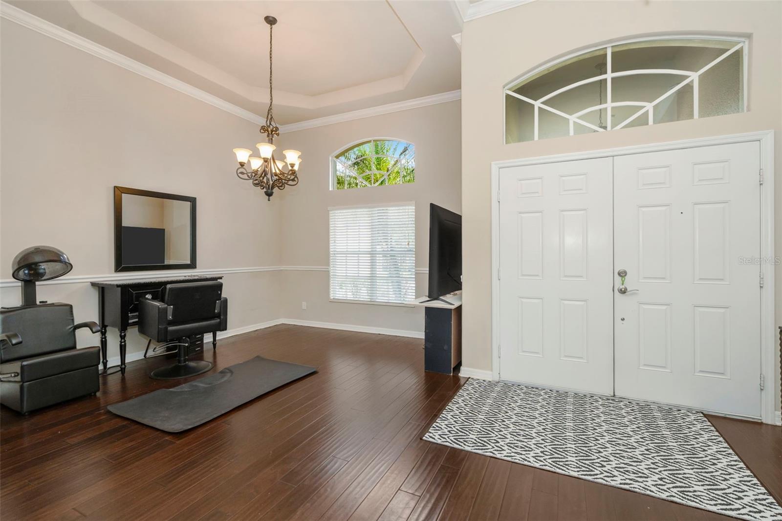 83P | ARISTA - Residential
