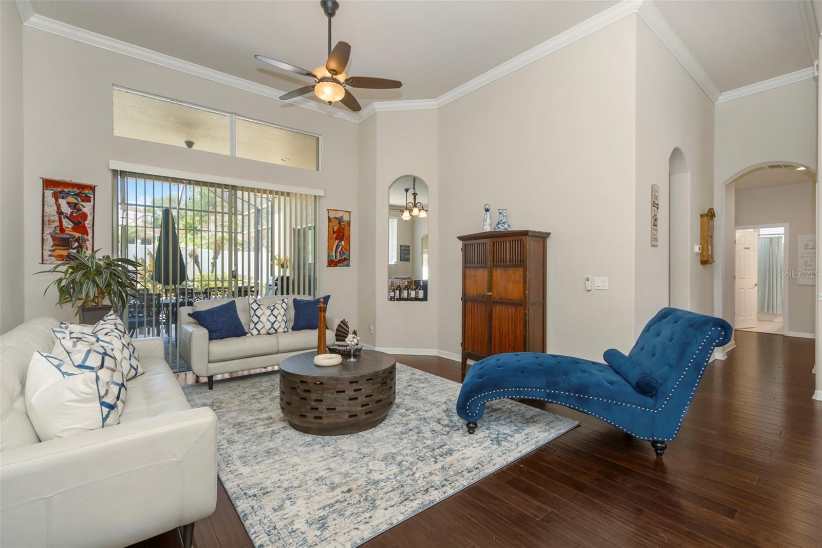 83P | ARISTA - Residential