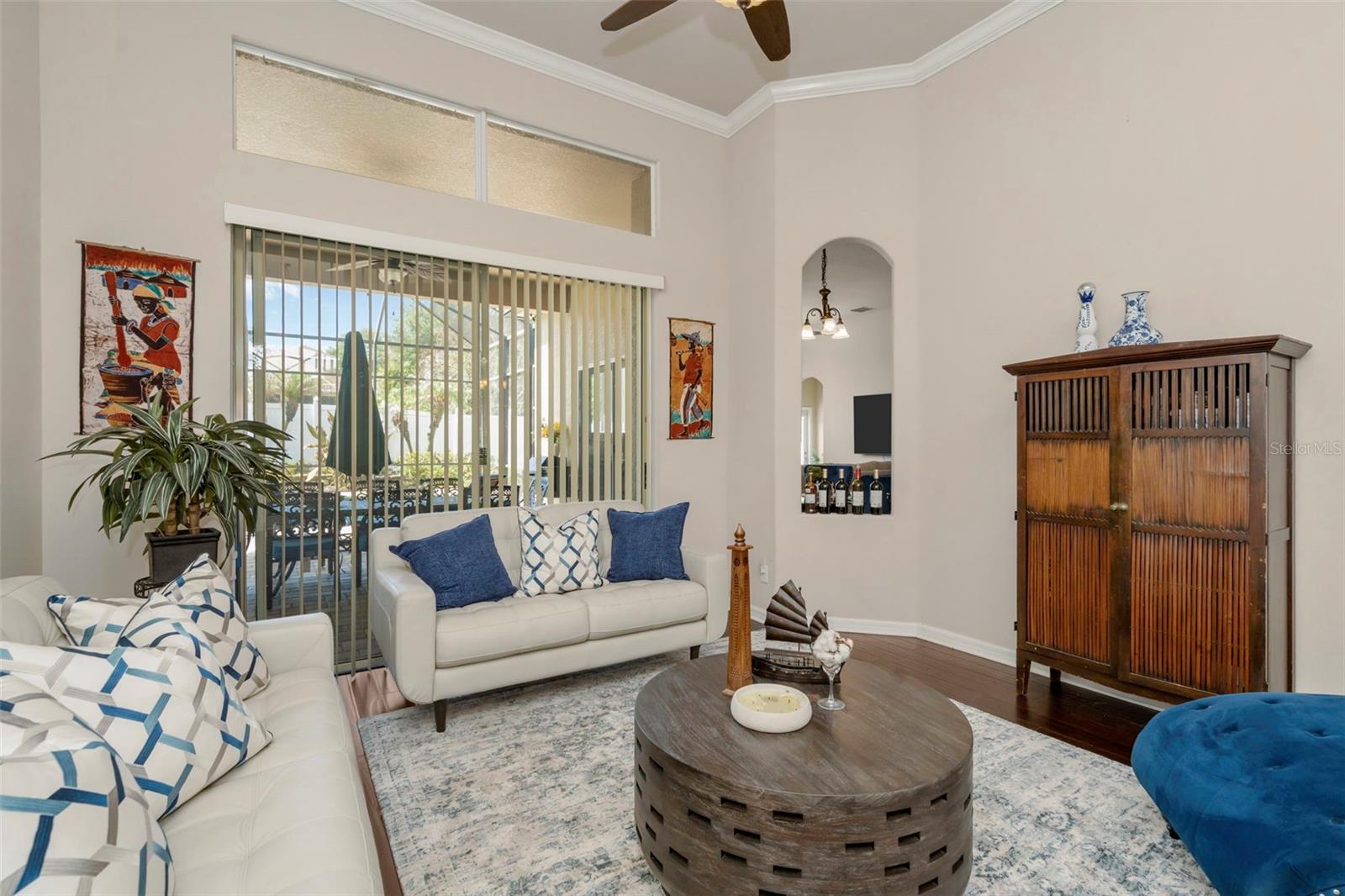 83P | ARISTA - Residential