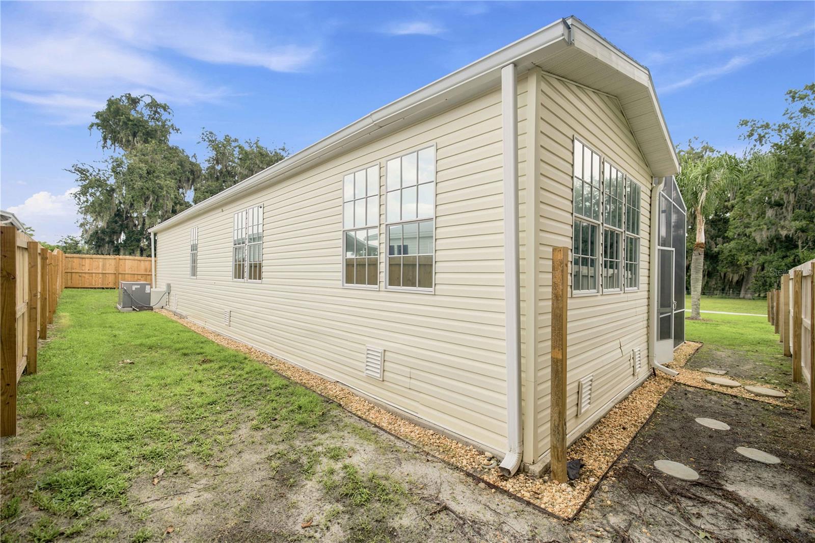 HERITAGE WOOD N LAKES ESTATES - Residential