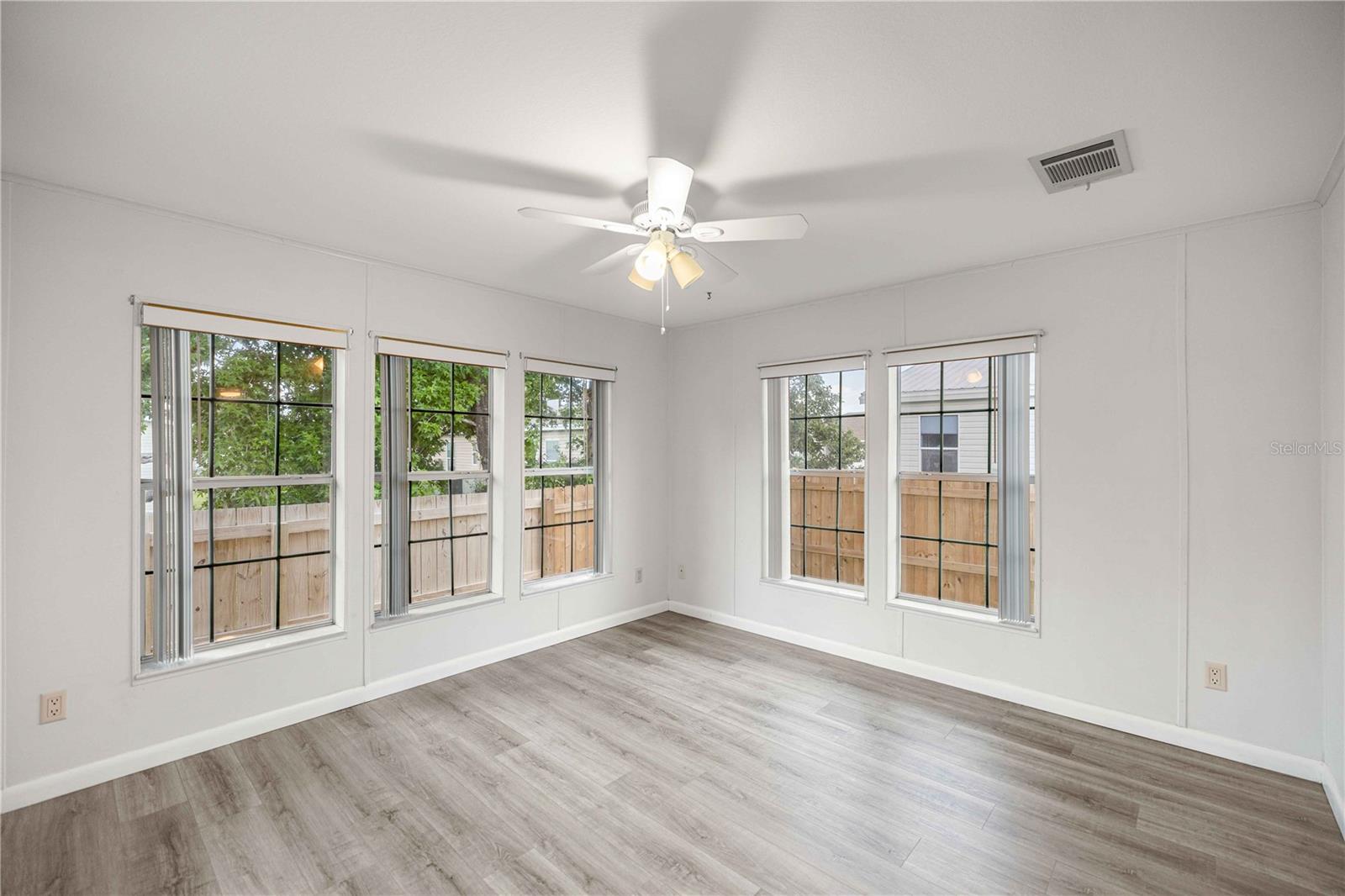 HERITAGE WOOD N LAKES ESTATES - Residential
