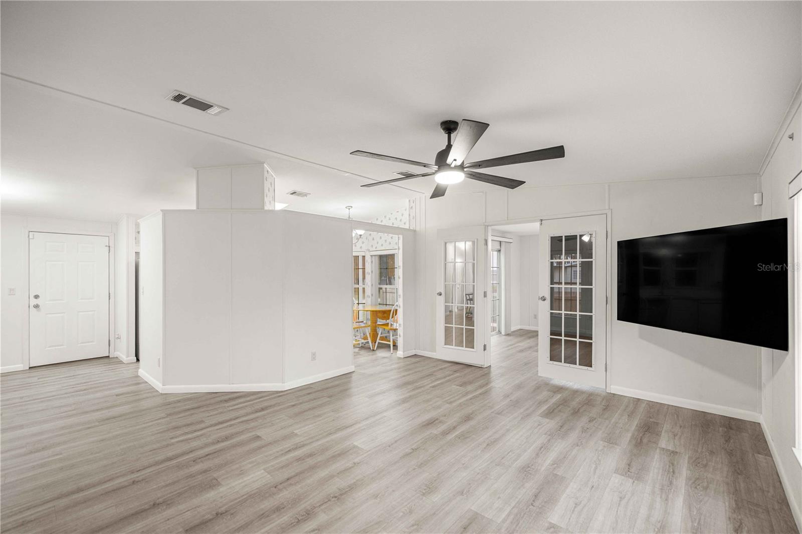HERITAGE WOOD N LAKES ESTATES - Residential