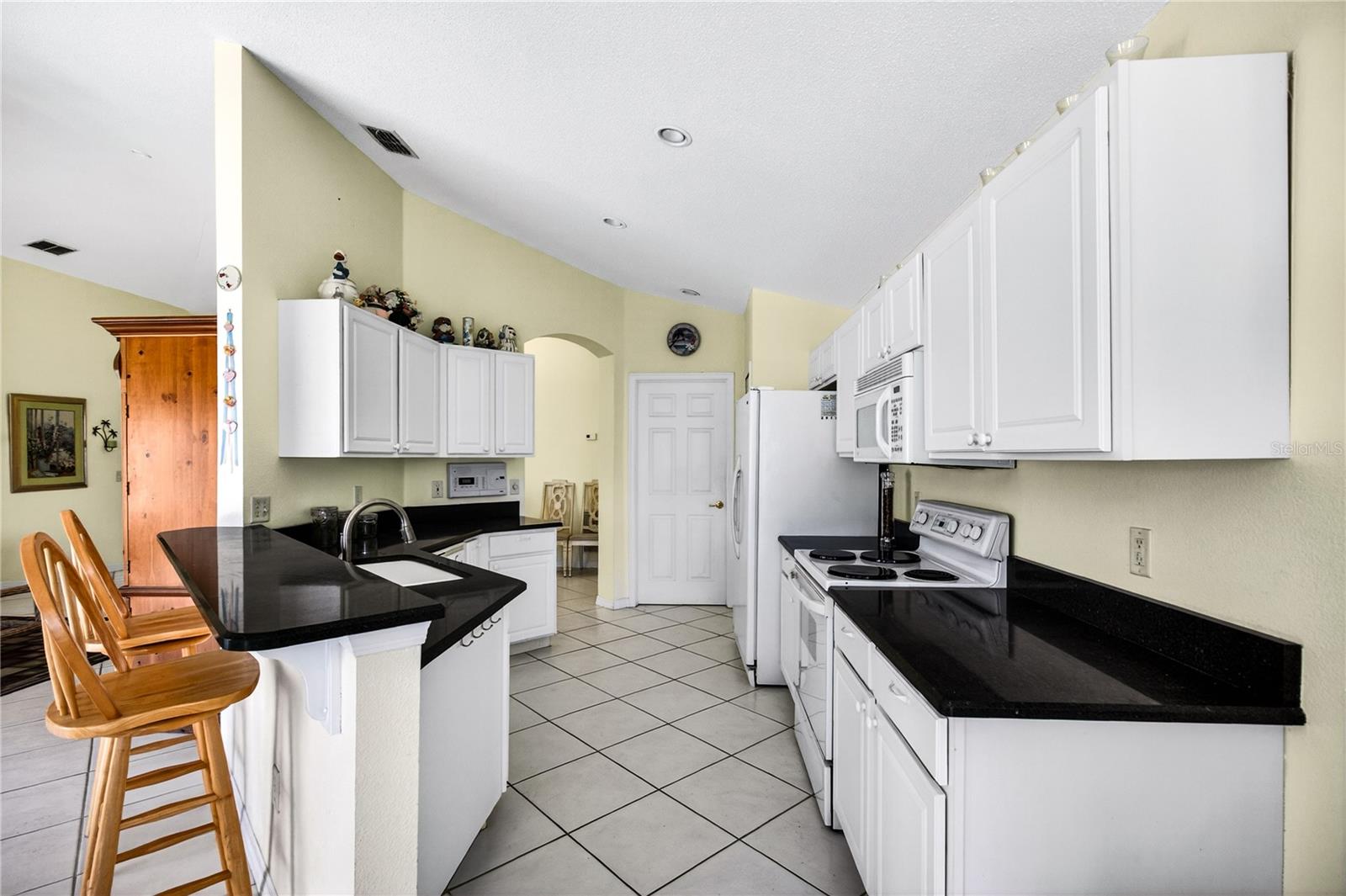 STRATFORD AT KINGS RIDGE - Residential