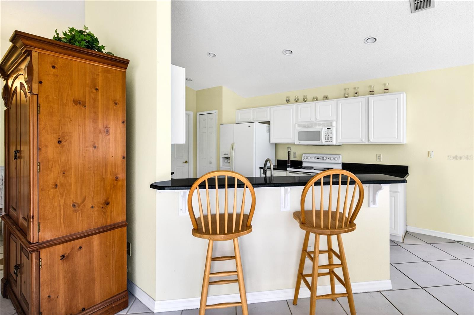 STRATFORD AT KINGS RIDGE - Residential