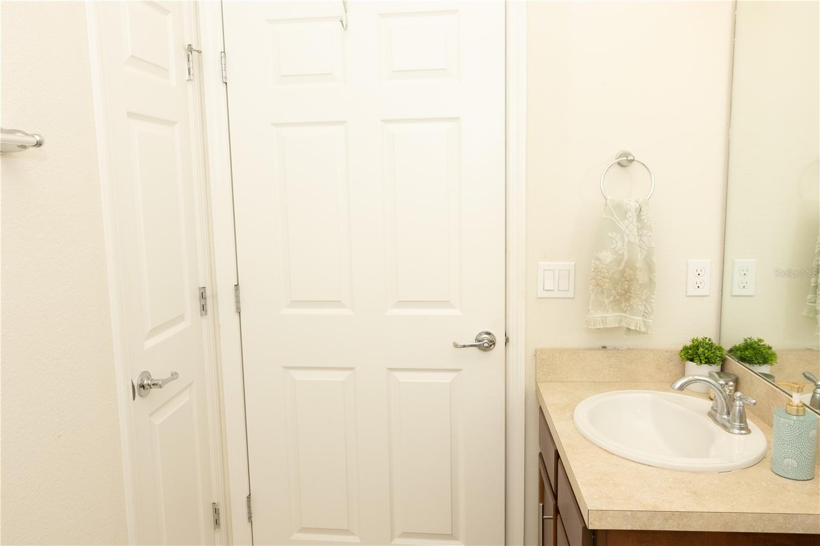 SPLIT OAK ESTATES - Residential