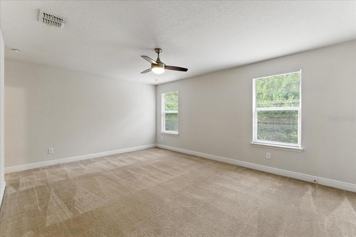 ALOMA TRAILS - Residential Lease