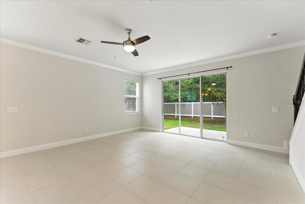 ALOMA TRAILS - Residential Lease