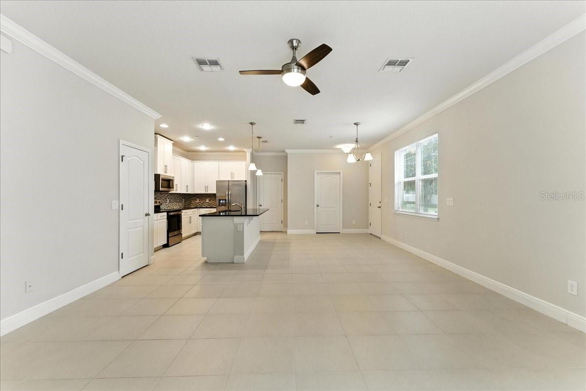 ALOMA TRAILS - Residential Lease