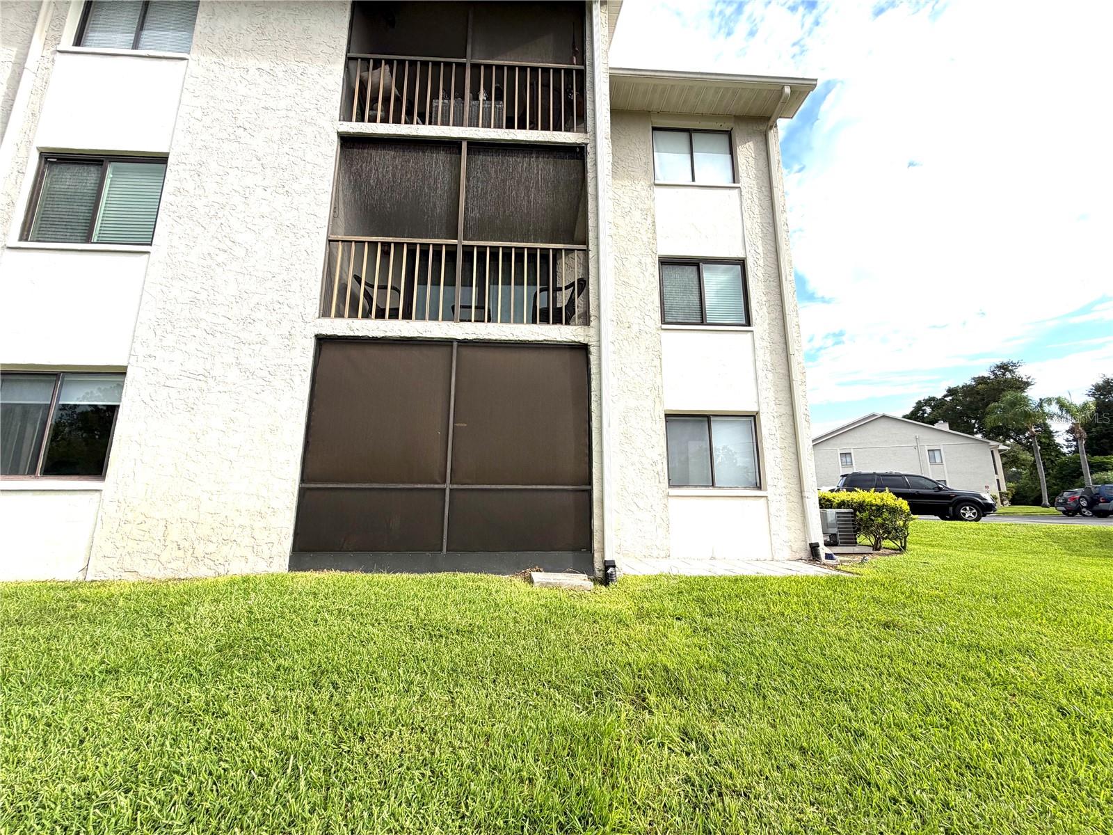 HUNTER'S GLEN CONDO - Residential