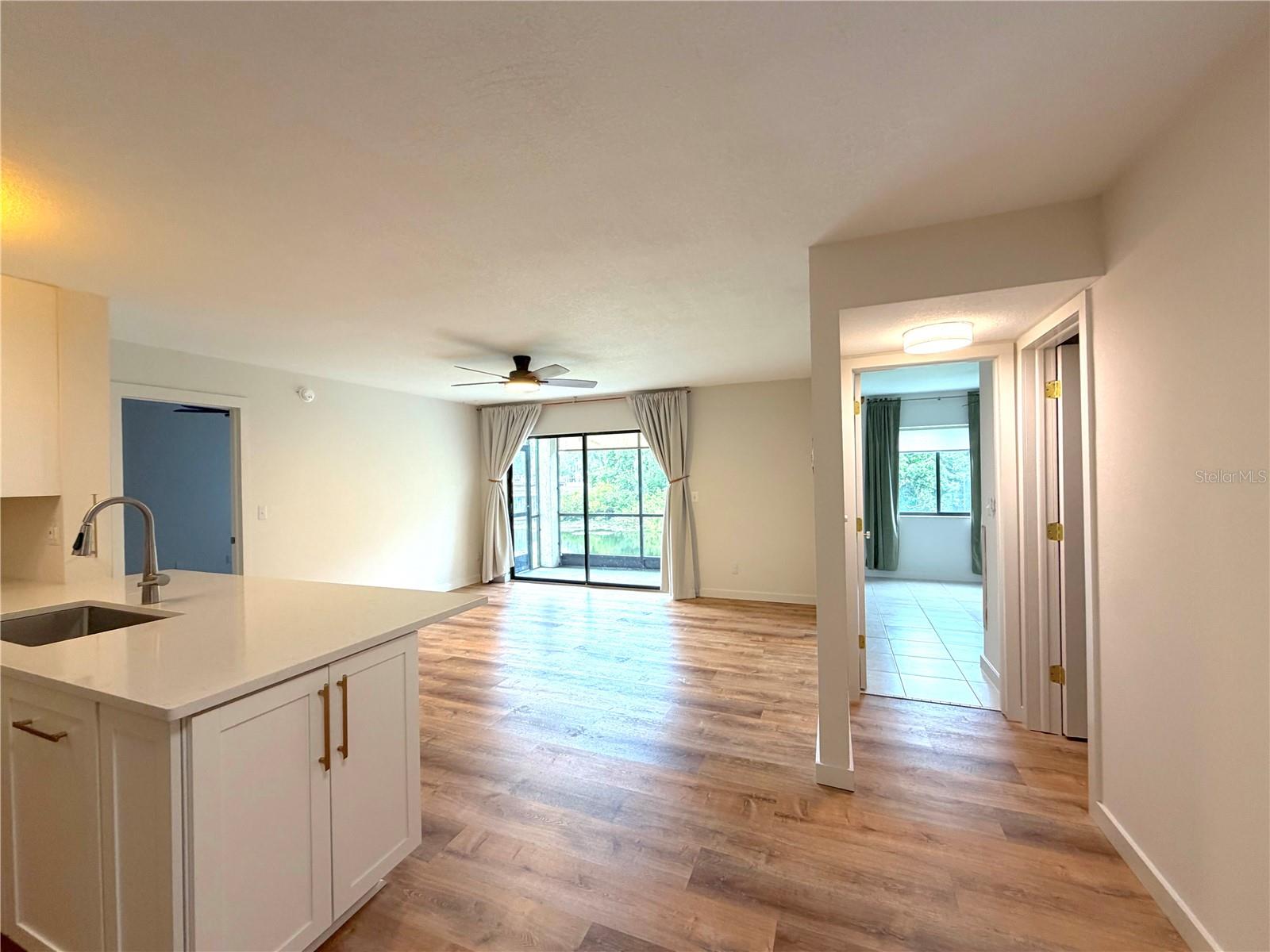 HUNTER'S GLEN CONDO - Residential