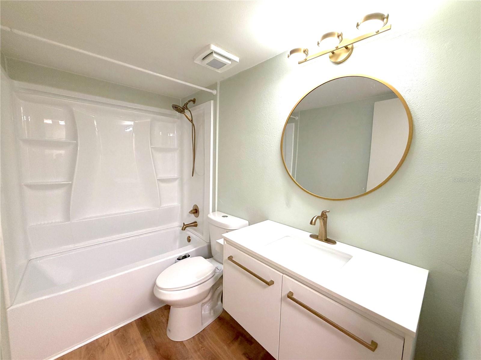 HUNTER'S GLEN CONDO - Residential