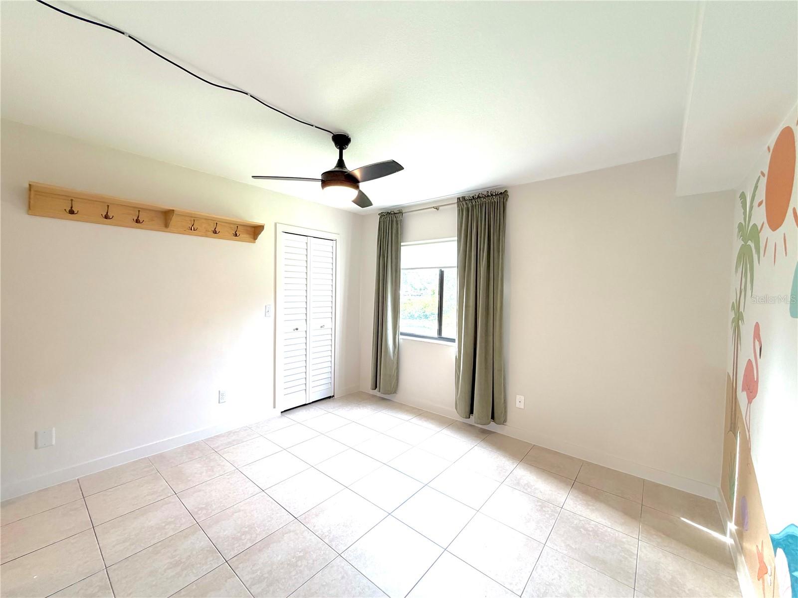 HUNTER'S GLEN CONDO - Residential
