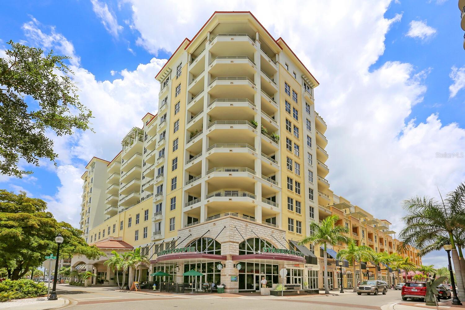 ONE HUNDRED CENTRAL - Residential