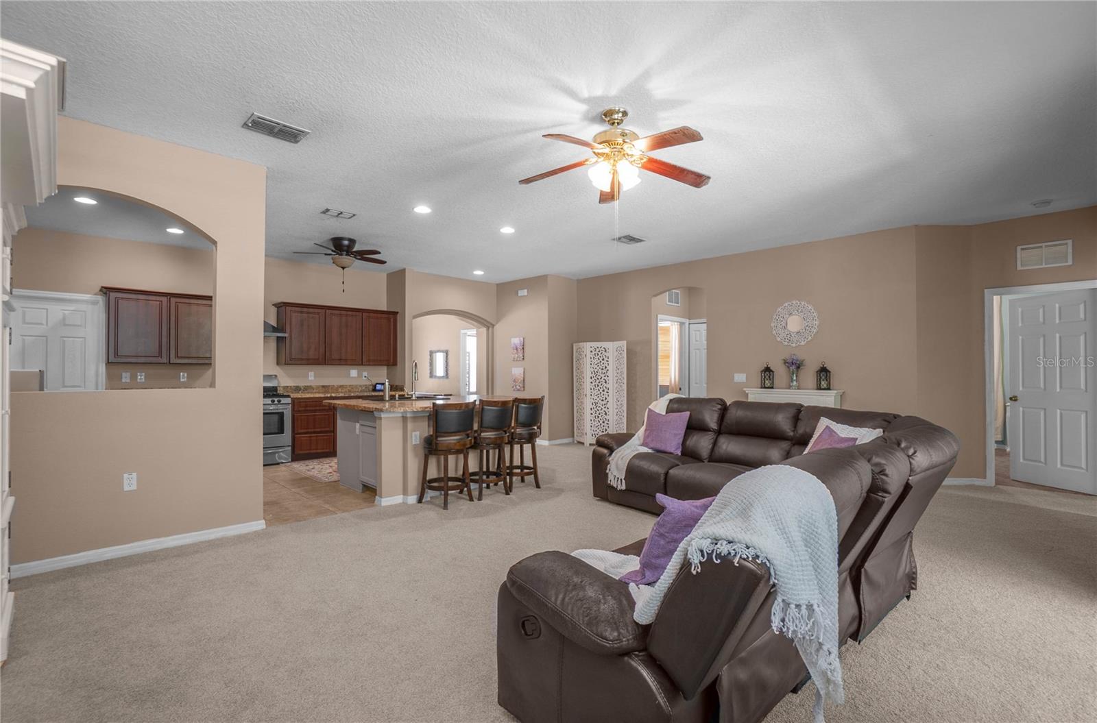 CITRUS SPGS UNIT 03 - Residential