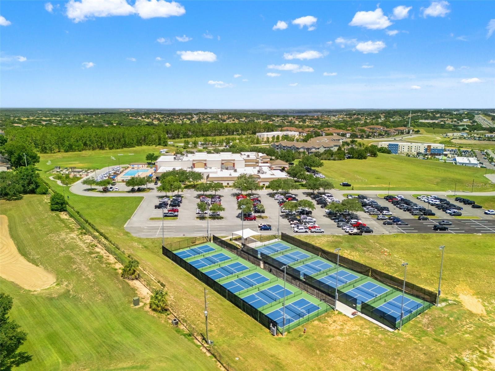 BEACON RIDGE AT LEGENDS - Residential