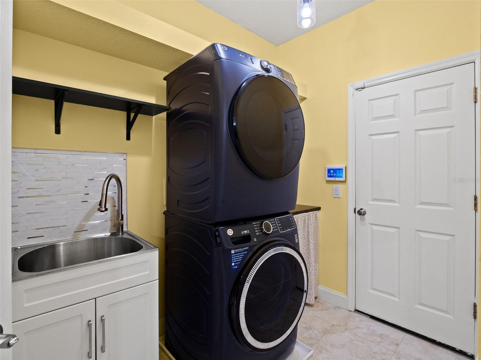 BEACON RIDGE AT LEGENDS - Residential