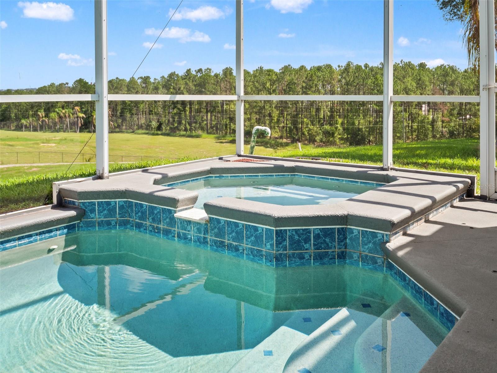 BEACON RIDGE AT LEGENDS - Residential