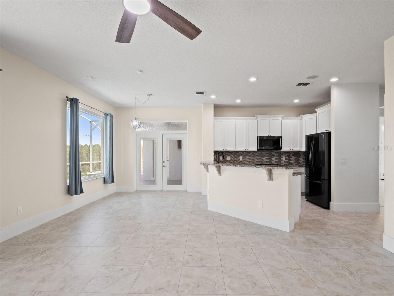 BEACON RIDGE AT LEGENDS - Residential