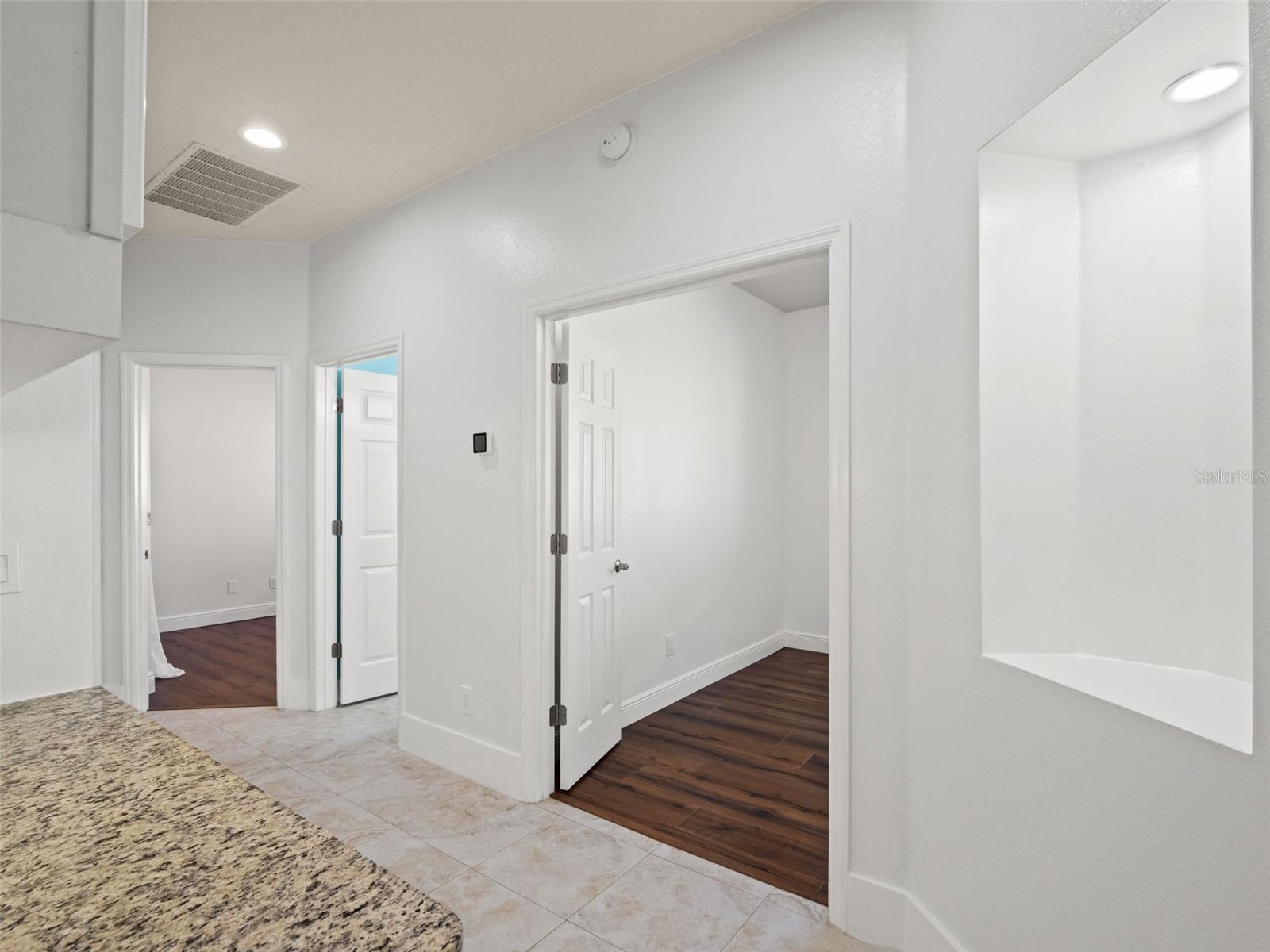 BEACON RIDGE AT LEGENDS - Residential